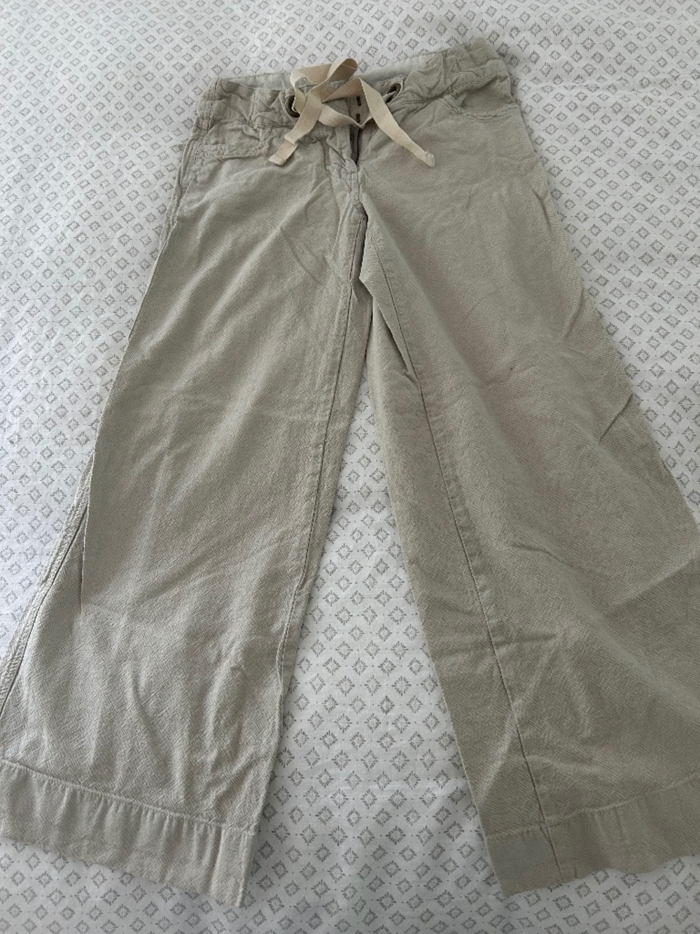 Low rise cream wide leg pants